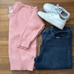 🍑 Old Navy peach-colored sweater. Size M Tall.